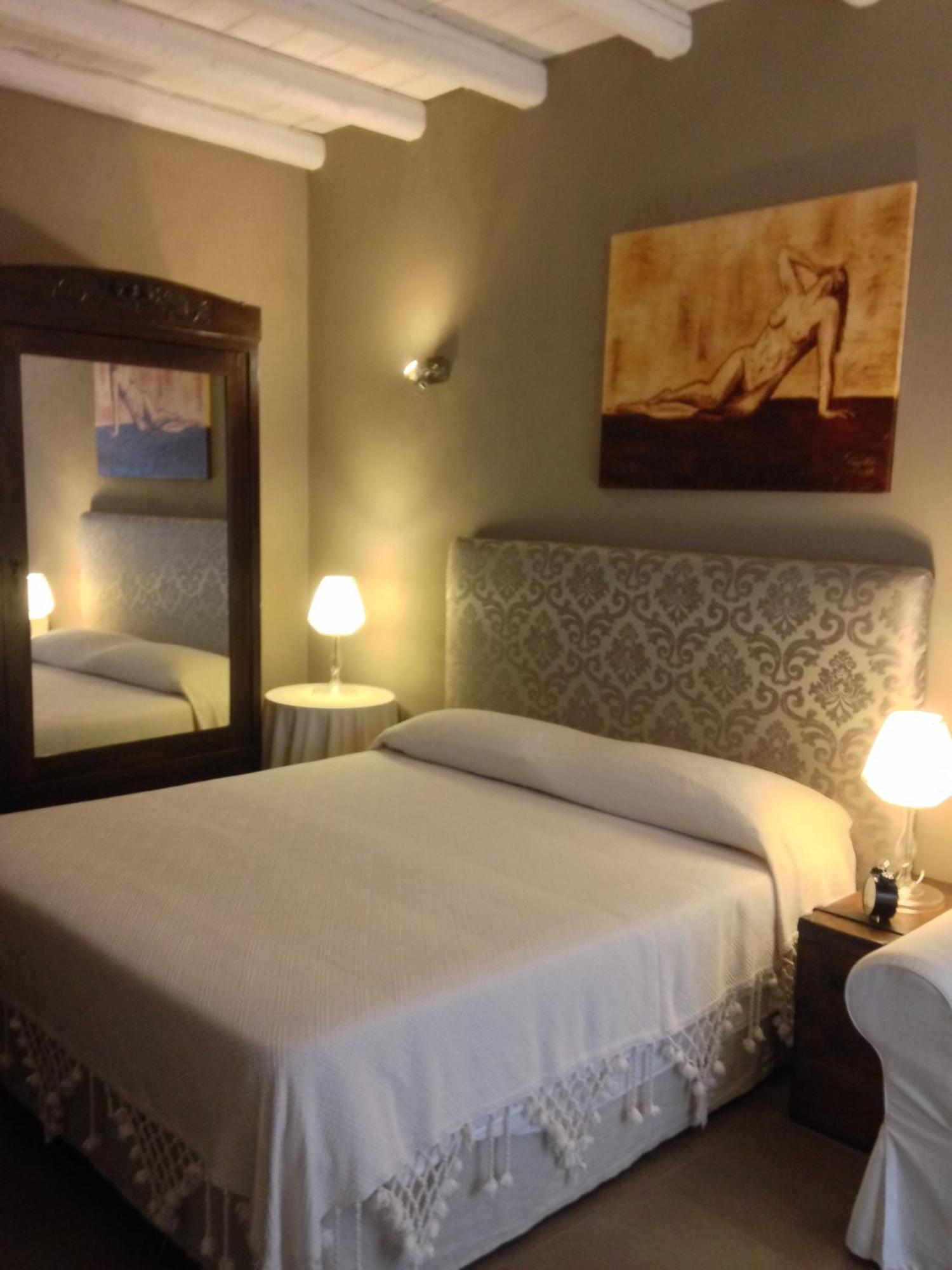 B&B Mugnos Charme Living Licodia Eubea Room photo